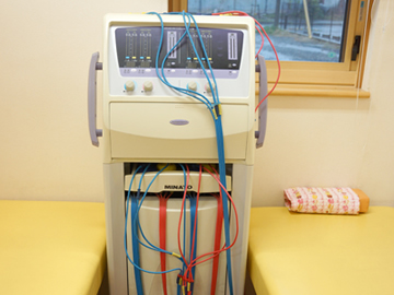 干渉電流型低周波治療器